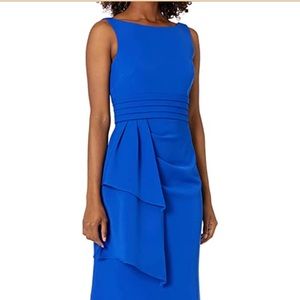 Vince Camuto Women’s Sleeveless Boatneck gown